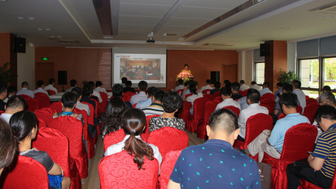 参加“全市构建和谐劳动关系建设推进会” 领导走进凯发k8国际首页登录科技园